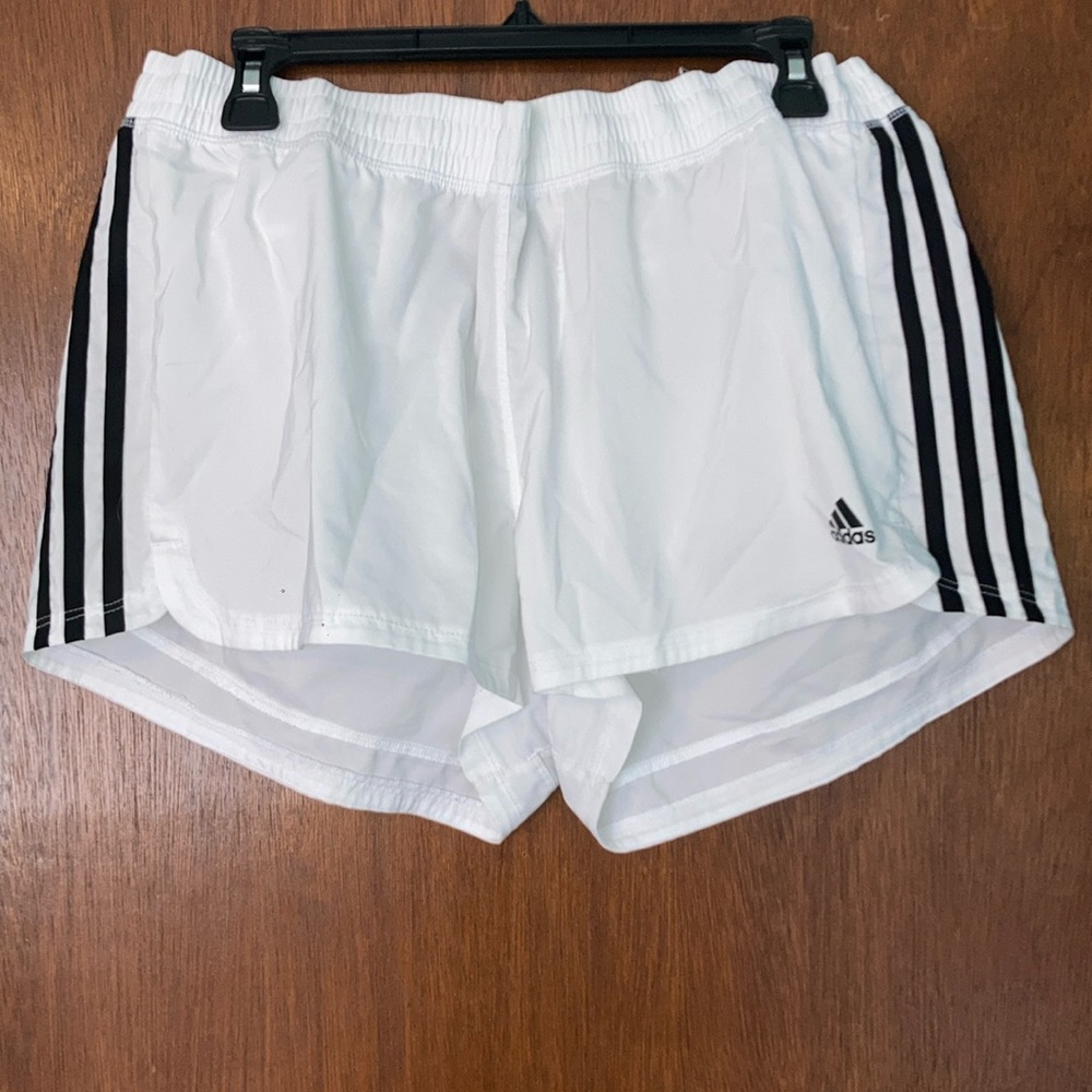 White athletic shorts XL